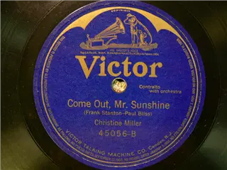 small_victor 45056 b.webp